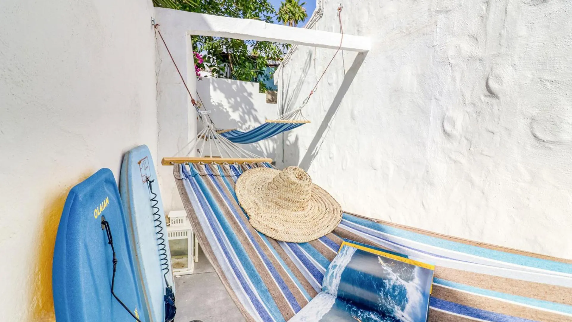 Family Villa With Terrace, Hot Tub, Pool, View And Grill In Chayofa Spain