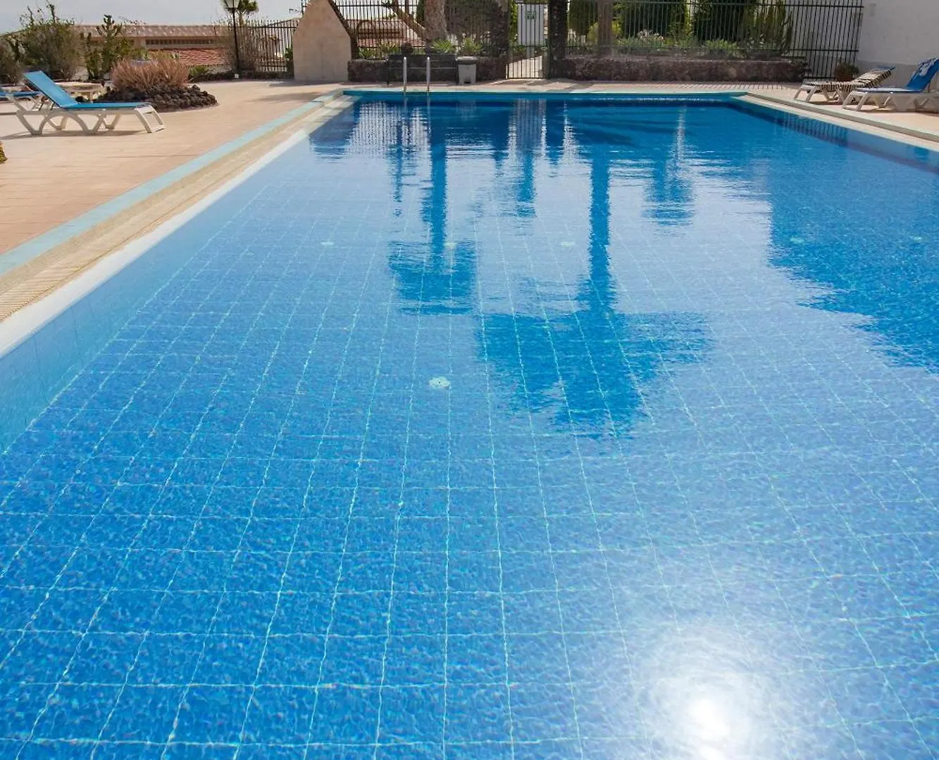 Family Villa With Terrace, Hot Tub, Pool, View And Grill In Chayofa
